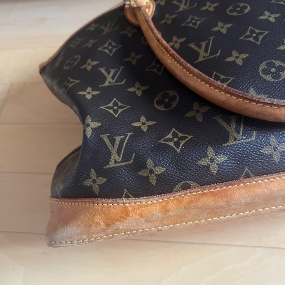 Loui Vuitton bag - Picture 3 of 7